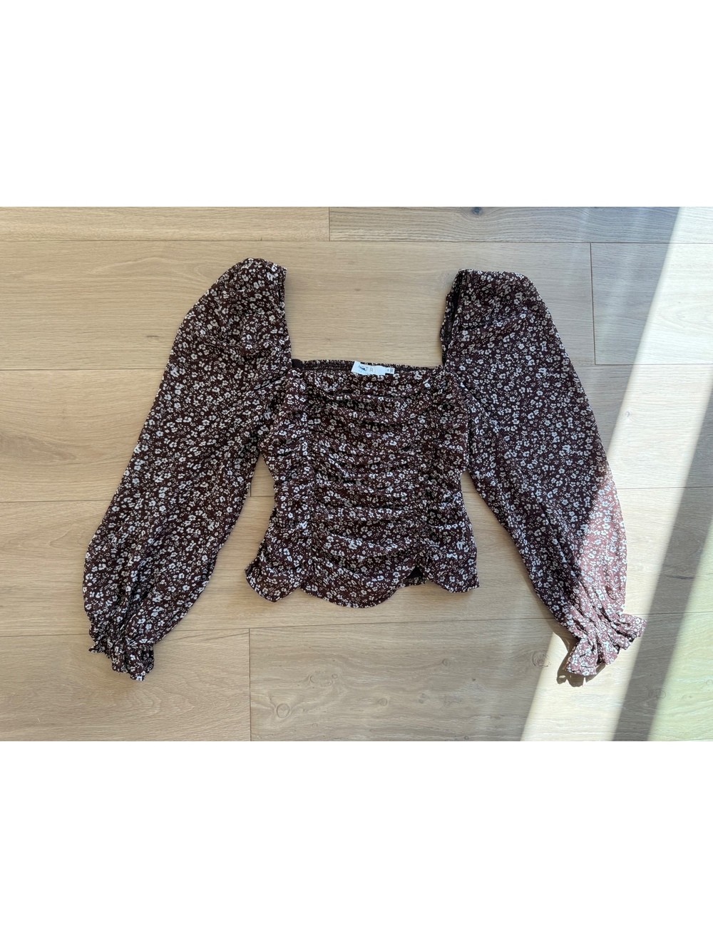 ASTR The Label Tonina Brown Ditsy Floral Smocked Puff Sleeve Top M